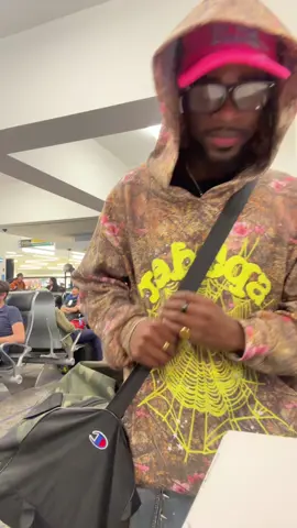 Airport reverse ! 😂🔥 #thejiggyprince 