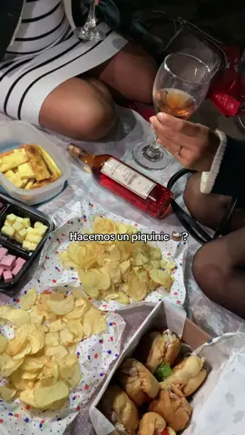 Hacemos un piquinic 🧺? #amigas #picnic #fyp 