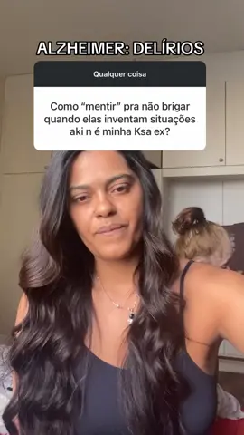 ALZHEIMER|Quando a Maria Emília diz que não está em casa e quer “ir embora”, eu não corrijo. Não é mentira, é acolhimento. 💜 Trazer para a realidade só geraria angústia e ela esqueceria em segundos por causa do Alzheimer. O que fica não é a informação, é a emoção. Por isso, eu escolho sempre a segurança, o afeto e a paz #alzheimer #cuidadora #demencia 