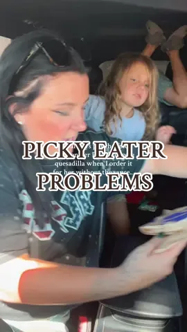 well that was a first. She DOES like chicken, but not when it’s touching other things.. #pickyeater #tacobell