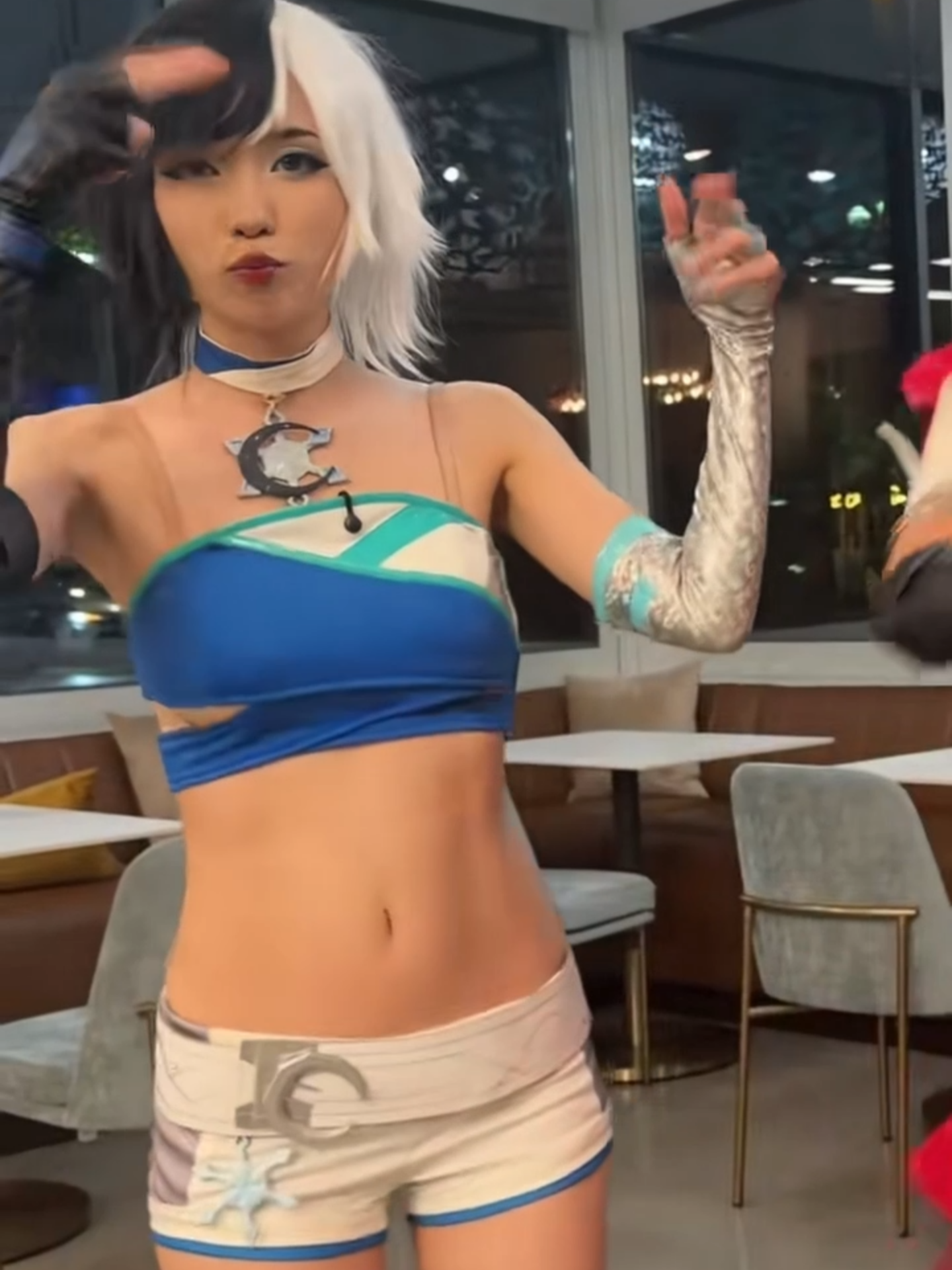 Emiru dancing #emiru #emiruclips #twitch #cosplay