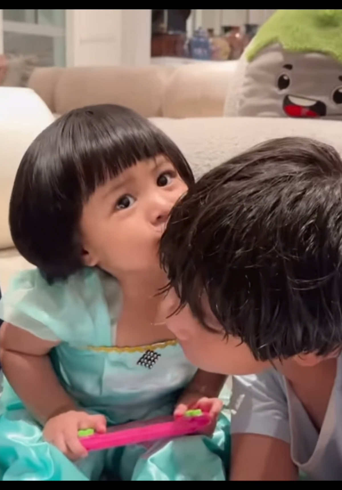 MasyaAllah Aa Rafatar ngk mau perut adiknya kelihatan 🥹🥹 perhatian bgt si Aa 🤗#rafatharmalikahmad #ranaima #rayanzamalikahmad #lily #fyp 