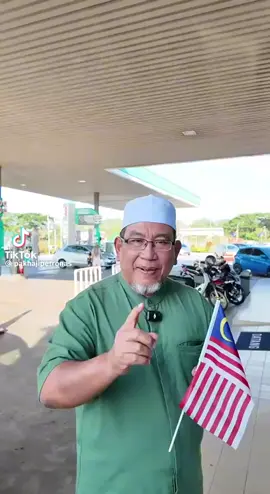 #negaraku #malaysia #malaysiatiktok Credit @pakhajipetronas 
