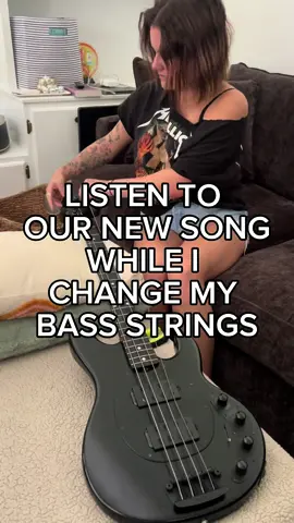 watch till the end for a surprise tragedy #newsong #hardrock #femalebassist #femalemusicians #girlpower 