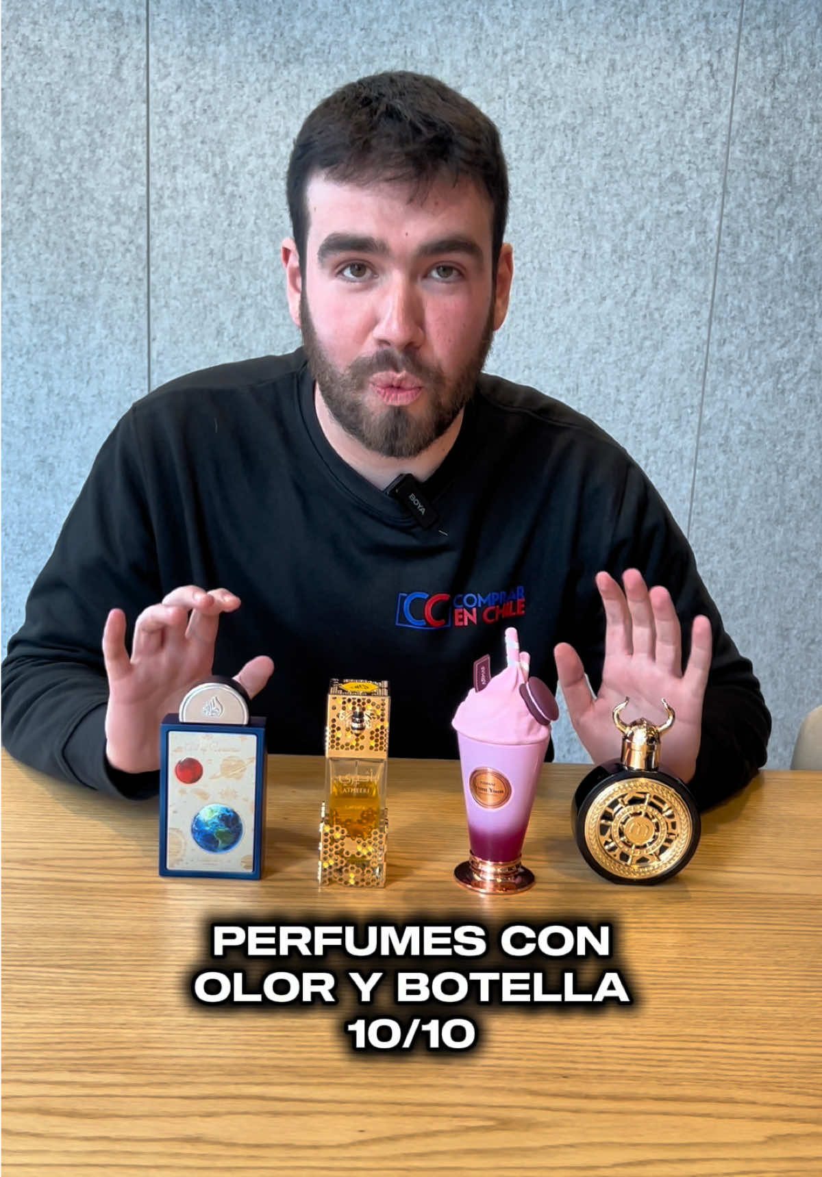 🎥 ¿Qué perfume para ti es un 10/10 en olor y en diseño de botella? Porque hay fragancias que huelen increíble, pero su frasco no destaca… Y otras que parecen joyas, pero no duran nada. 💬 Cuéntanos en los comentarios: ¿Cuál te enamoró por completo en ambos sentidos? Queremos armar el top definitivo de perfumes que lo tienen todo. #perfumes #perfumerías #perfumesárabes #comprarenchile #perfumeschile     