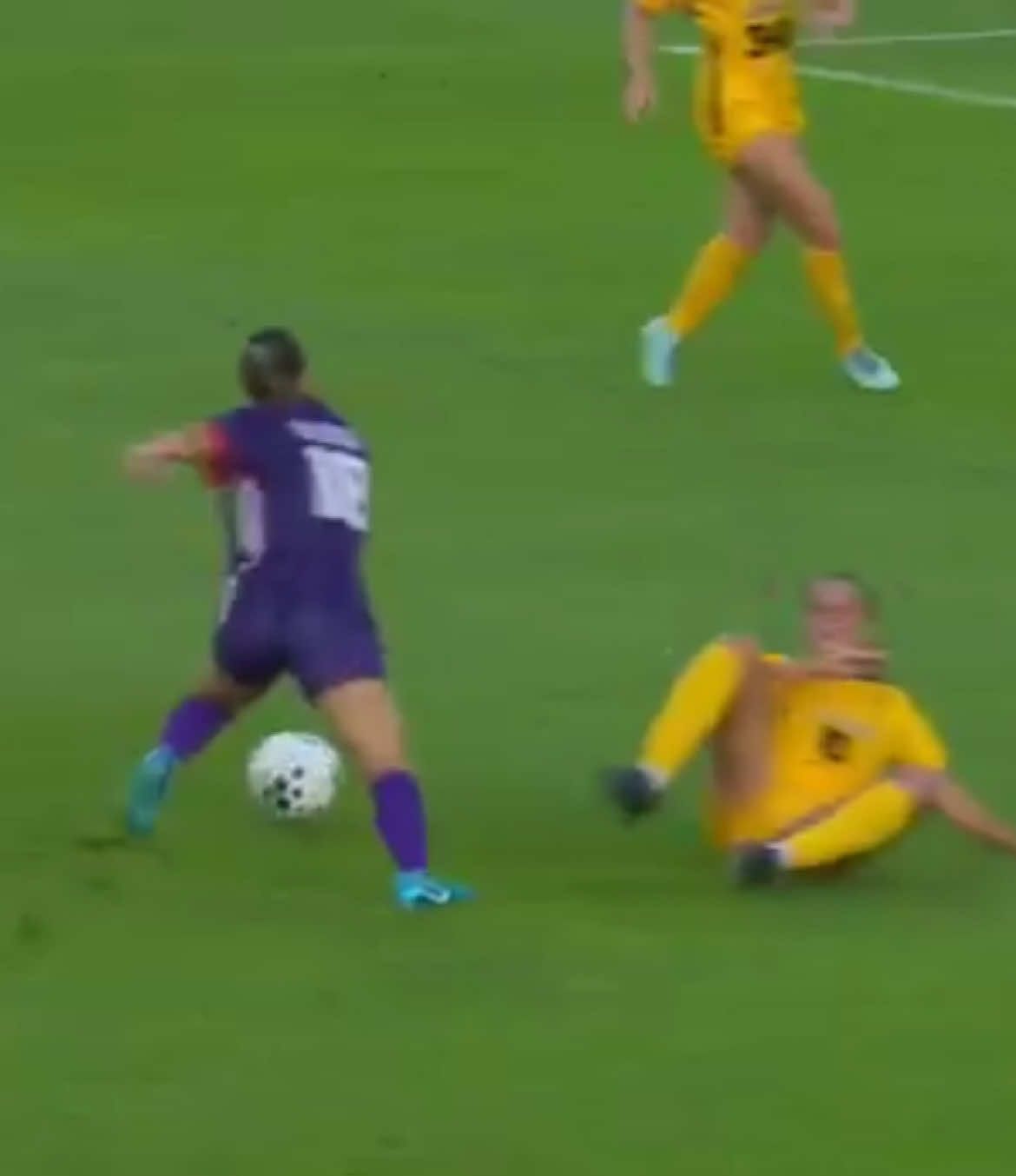 Absolute sauce 🔥 (via @Big Ten Network)  #viralvideos #Soccer #soccertiktok 