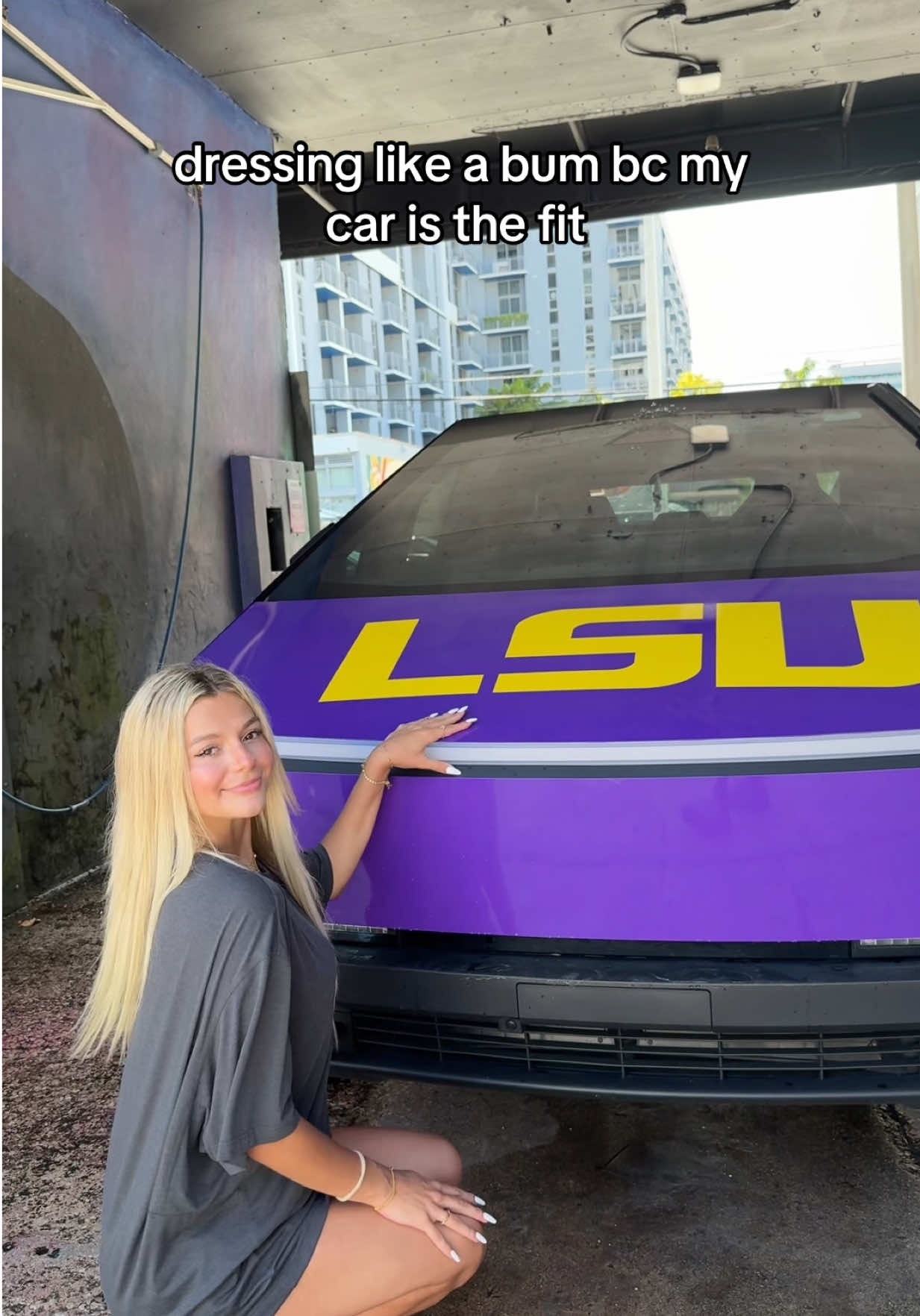 oops 🫢 #fyp #lsu #cybertruck #cars 