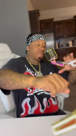 The #StarrGotBars series ain’t stopping no time soon 🗣️ I got so many styles it’s CRAZY‼️🥵🔥🔥🔥😮‍💨 now let’s get the WORLD on my music 🌎🎶 SHARE IF YOU REALLY FW ⭐️ #TSF 💧 #TSG ⭐️ #StarrLyfe 🤩 