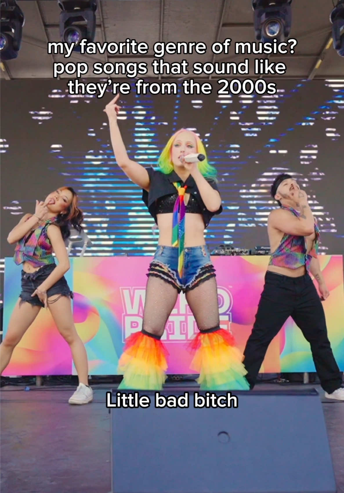 just a bad bitch performing for bad bitches singing a song she wrote about bad bitchery 💅🪩🌈🎶💋
