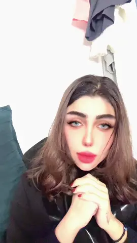 وانت بصلافة گلب عزيت الـ شلونٰك!!؟#زينب_يوسف 