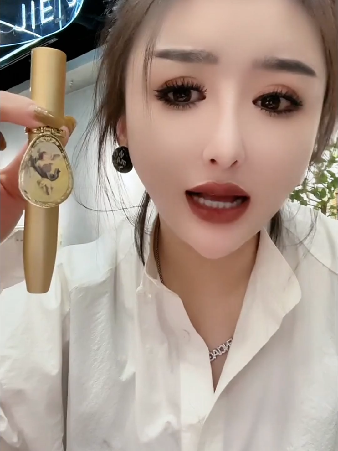粘毛不粘皮的睫毛膏，新手也能刷出根根分明的太阳花 #美妆分享 #妆前妆后 #艾希兰