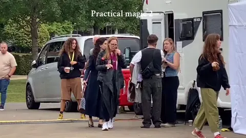 What an absolute once in a lifetime experience to have been able to watch this absolute legend filming practical magic2 #practicalmagic2 #practicalmagic #sandrabullock #witches #hollywood 