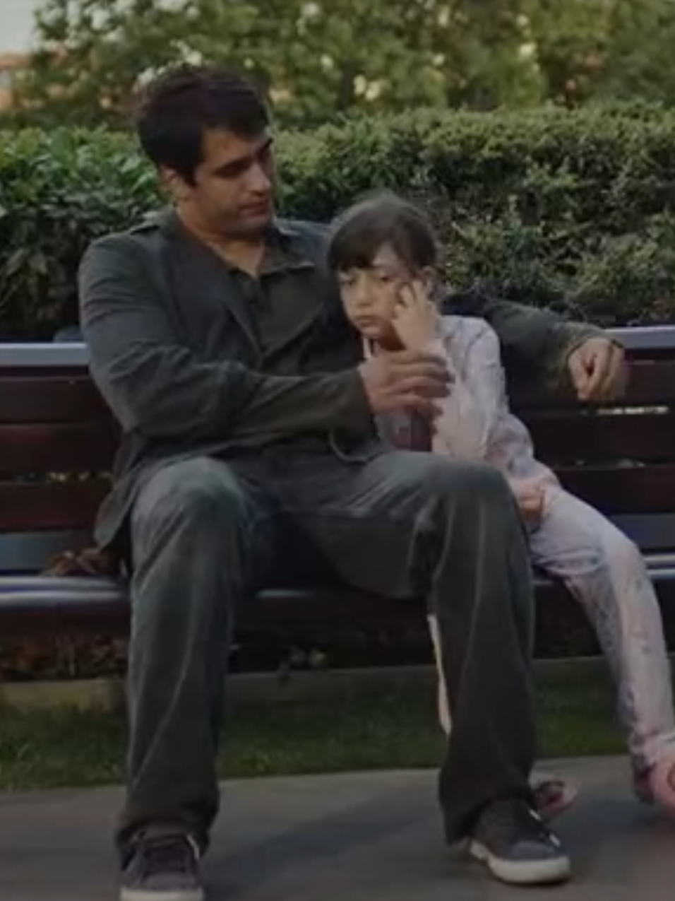✨ MERT RAMAZAN DEMİR em mais um papel marcante de sua carreira! 🎬 Um Homem Abandonado Baran é um homem que, após ser deixado de lado pela sociedade e pelas pessoas que amava, precisa enfrentar sua solidão e encontrar forças para recomeçar. 💔 Uma história de perda, esperança e redenção que promete emocionar do começo ao fim. 🔥 Para quem ama o talento e a intensidade de Mert Ramazan Demir, este filme é imperdível! 👉 Assine agora e tenha acesso a esse e muitos outros sucessos. ➡️ @mtbrprimebot 🌟 VEM SER MTBRPRIME #mertramazandemir #umhomemabandonado  #mtbrprime #mtbrseries #filmesturcos 