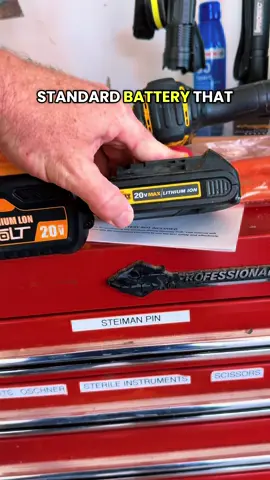 9.0 AH compatibility with the Dewalt cordless tools 👍🏼 #dewalt #dewalttools #dewaltcordless 
