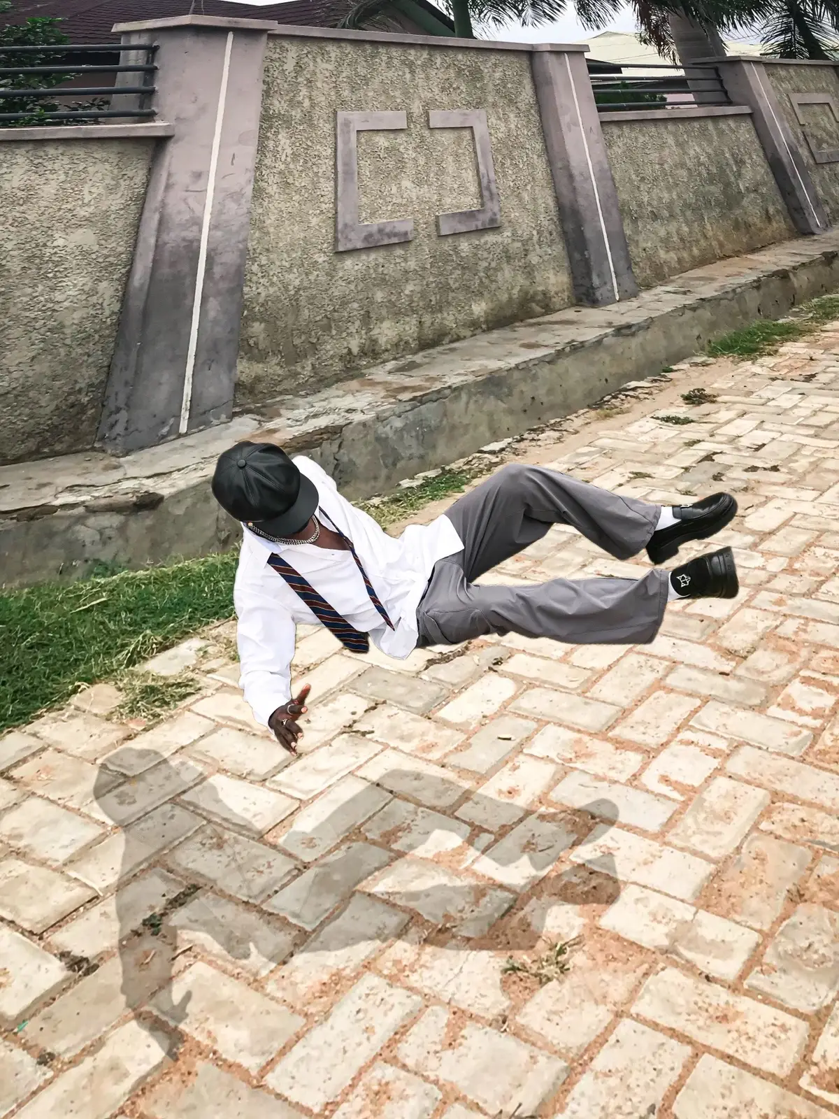 Shot on an iPhone 7 …I’m elevating street fashion with purpose and precision.The wave is only just beginning. 📸//:@Alonge 001 #fashioninspo #outfitinspo #styleinfluencer #creatorsearchinsights #StreetStyle 