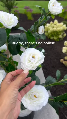 Even the bees think these look real! Copy the link below to shop and save this tip for next time! 🔗 https://amzlink.to/az0rizAMdpGE9 #honeybees #beepollen #fauxflowers #planthack