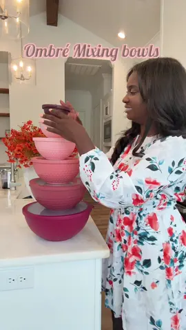 @Enchanté Direct Because even leftovers deserve a cute home 🥗💕 Ombre mixing bowls + lids = kitchen game changer. #KitchenAesthetic #OmbreLove #CookingMadeFun #lafayetteinfluencer #neworleansinfluencer 