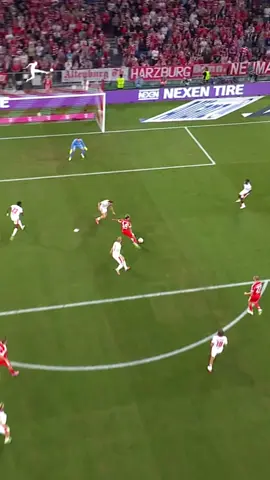 Luis Díaz just announced himself in style! 🚀 #Bundesliga #fussball #RBL #FCB 