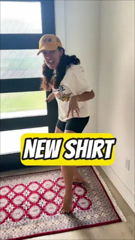 She got a new shirt #meettheharrisons #theharrisons