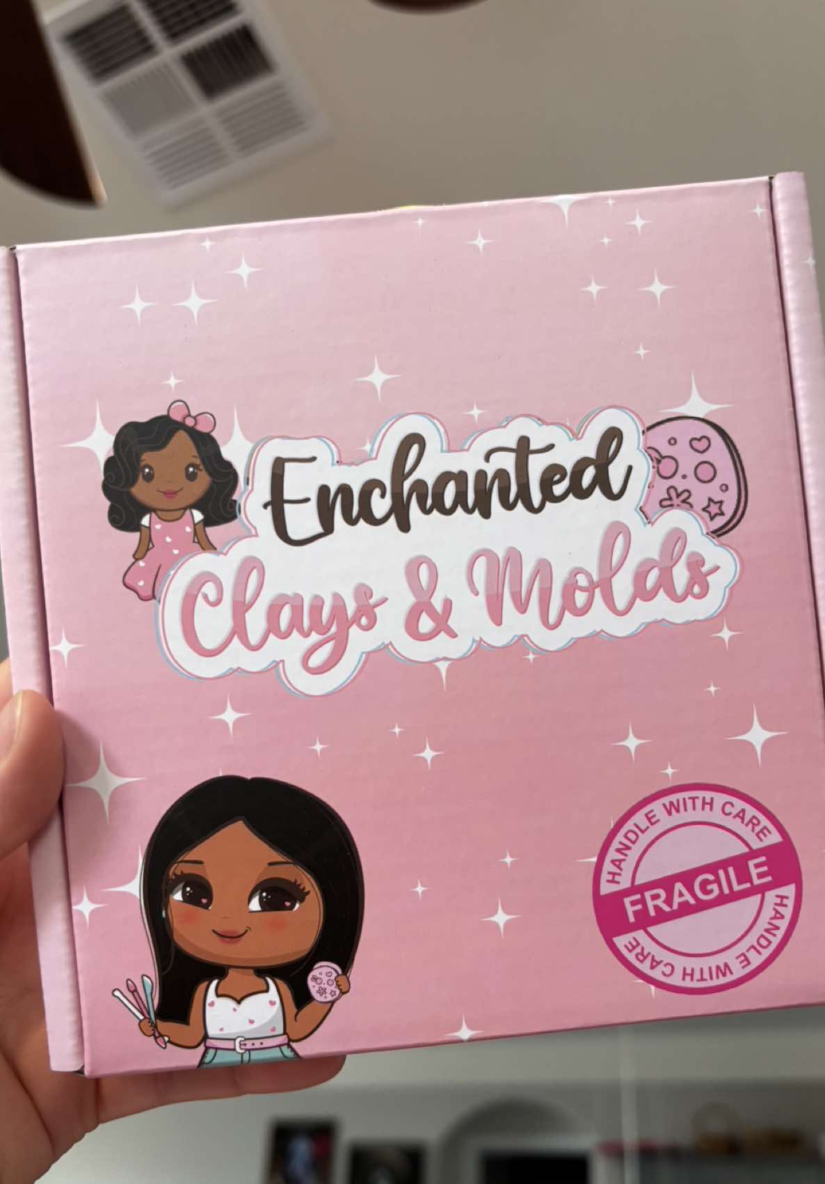 Replying to @chrystal.creations Hi!, I got them custom made on Alibaba I’ll leave you the details ⤵️ https://www.alibaba.com/x/B0YIsy?ck=pdp  #customshippingboxes #SmallBusiness #shippingsupplies #alibaba 