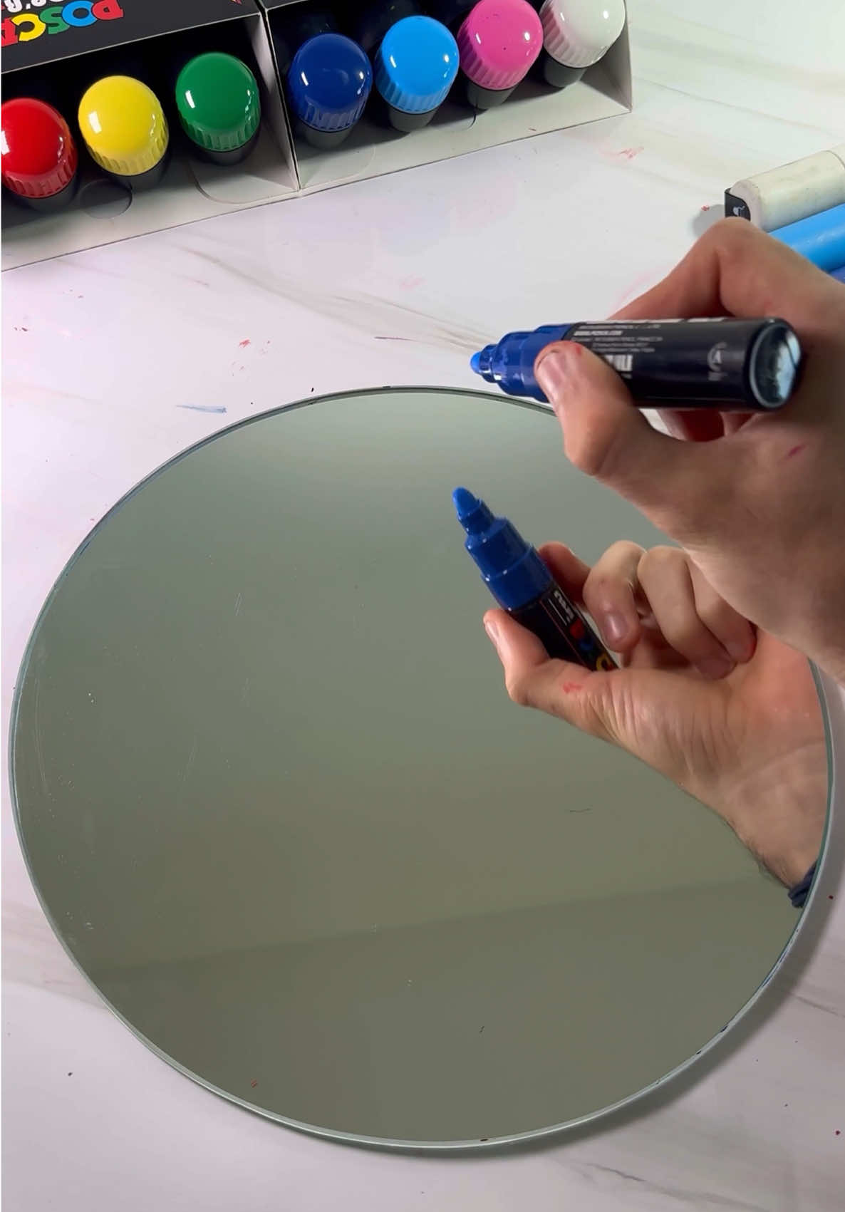 Craft Idea 💡 Mirror Intervention using Different Paint Markers! ✨🤩 #artistomg 