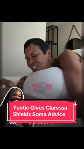 #TiaKemp shares a message for #ClaressaShields and gives her some advice on what she should tell her critics. 😩 #fyp #foryoupage ✍🏾: #TSRStaffJW