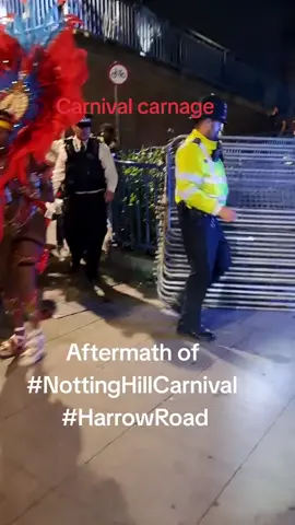 #NottingHillCarnival #London #Police 
