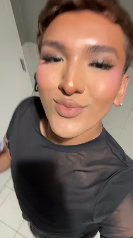 work today 🖤
