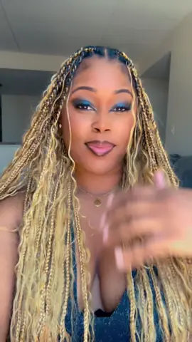 Doing your own hair is the biggest flex ✨#knotlessbraids#bohoknotlessbraids#braids#blondebraids 