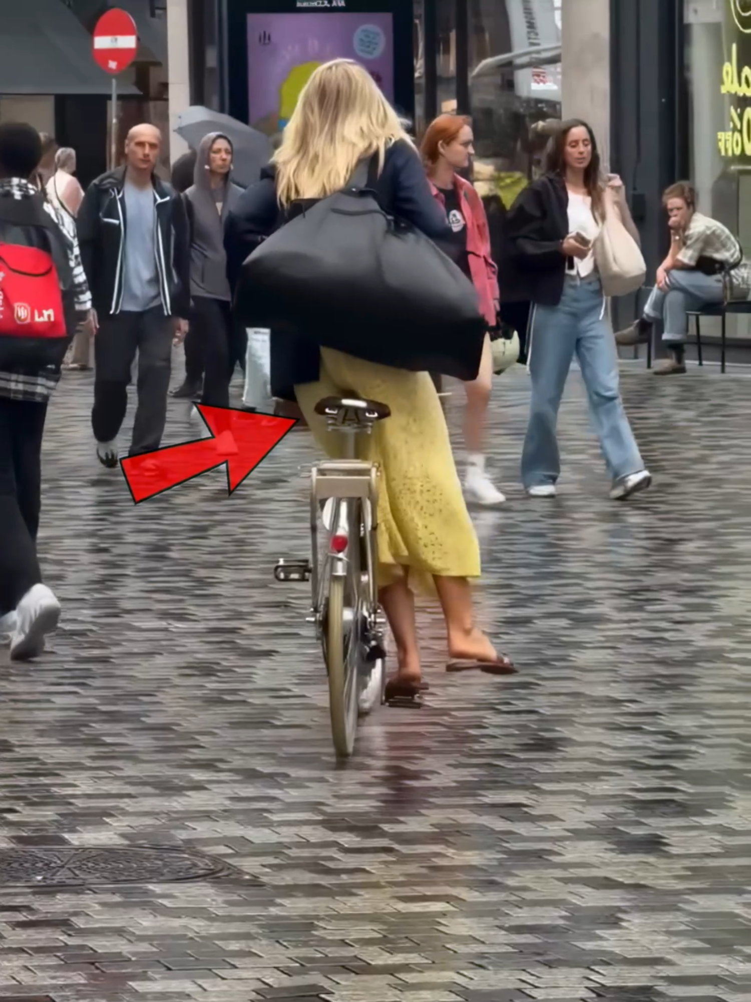 The RIGHT Way to Mount a #Bike 💯