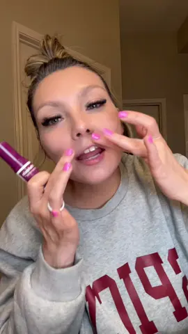 Smoker’s lines or iced coffee lip wrinkles; probably the worst kind of wrinkles in my book 😮‍💨😭 Why are we just now getting this?! @Dr Melaxin Official #antiaging #botox #summersfinalsprint #undereyebags #skincare 