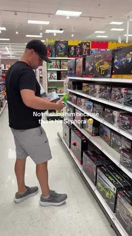 You’re doing great sweetie 🥹 @Ian.Douglas.M #targetrun #legosection #legos 