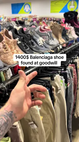 1400$ Balenciaga shoe found at goodwill #goodwil #thrift #fyp 