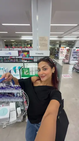 Come with me to buy some K skincare before my shift at my shop, all these goodies are now 10% off at Boots - run don’t walk🏃‍♂️🏃‍♂️ AD @anua_global @Boots UK #txaserum #anuaserum #darkspots #hyperpigmentation #kbeauty 