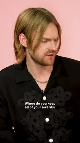 note to self: not all grammy awards sound the same ✍️ #finneas