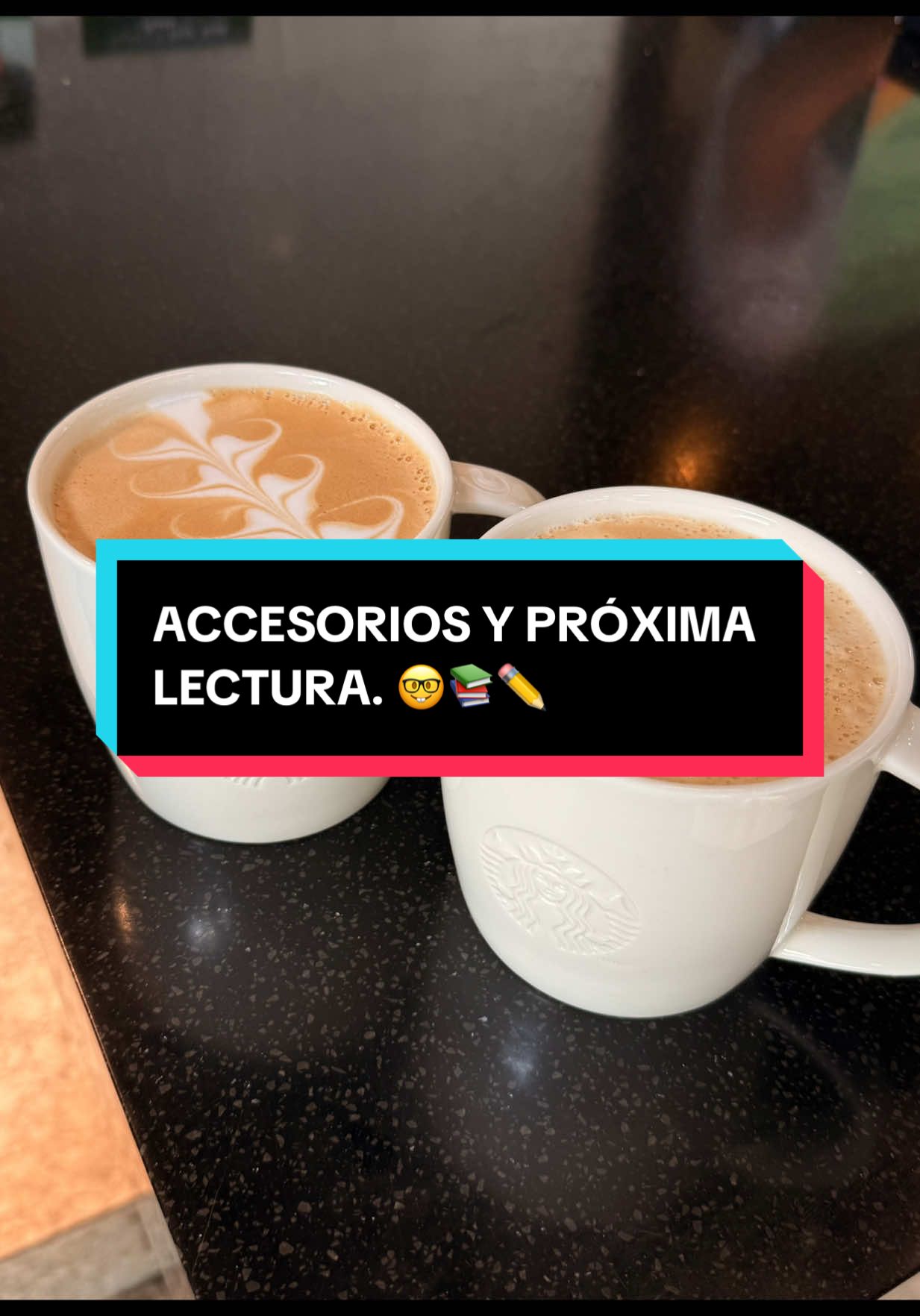 ¡Al fin me anime a comprarme y probar mis Stabilo Boss! Uff, yo generalmente suelo subrayar todos mis libros con lápiz, pero es que los colores de estos marcadores se me hacen tan bonitos, que me tenía que animar e innovar. Previo a comprarlos, me informe con una amiga para saber si no traspasaba la hoja y por sugerencia me dijo que mejor los de color pastel, así que, ¡vamos a ponerlo a prueba! 😍🤩 Y, también me rgalaron unos post its de colores súper bonitos. Supongo que de momento, no me harán falta, jaja.  Y, ya por último, pero no menos importante, mi nueva lectura. Me hace ilusión conocer a este autor.  ¡Hasta prontooo! 🤓 . . . . . . . . . . #fypシ゚ #fyp #foryoupage #booksbooksbooks #librosrecomendados 