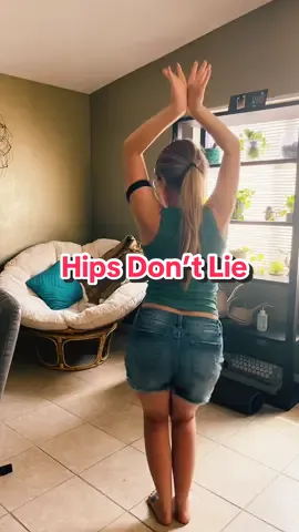 Move those hips, get that trauma outta thereeee 🤘🏼🖤 #hips #dance #healingtrauma 