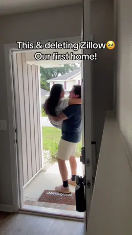we did it!!! we closed on our first home! #fyp #foryoupage #homeowners #floridalife #florida 