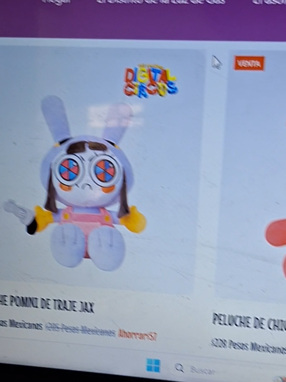 Subanle el sueldo al de marketing xD Edit: Como varios preguntaron donde comprarlos, les pongo el link: https://glitchproductions.store/es/collections/accessories?pf_v_shows=Digital%20Circus&page=2  #circodigital #theamazingdigitalcircus #digitalcircus #peluche #disappearingguy 