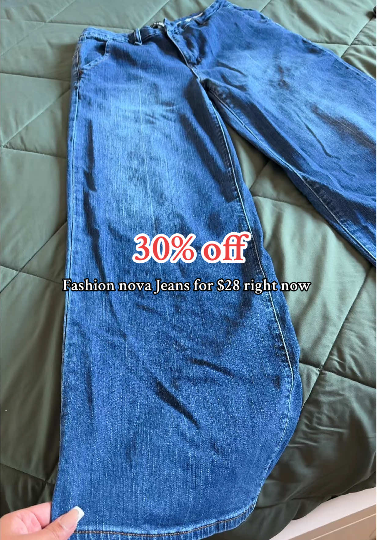 Flared jeans 30% off right now #fashionnova #jeans #flaredjeans 
