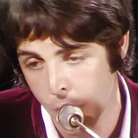 When my hg gets kidnapped n the only way to save her is to crack 1968 Paul mccartney #tomdayasdaughter #paulmccartney #paulmccartneyedit #thebeatles #thebeatlesedit @jas @ava 