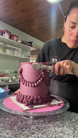 La arregle chicossssss, les gustó el resultado ?? #emprendimiento #pasteleria #pasteleriacreativa #algorico #emprender 