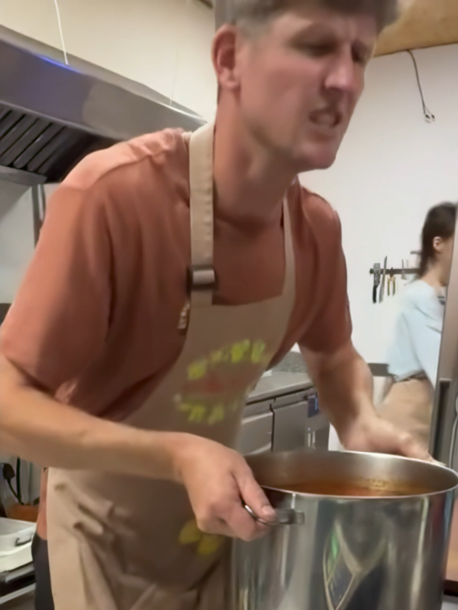 Hot Bowl Creates Magic Moment ✨