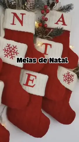 Meias personalizadas para árvore de Natal, puro encanto! 🎁 #Natal #Presente #Decoração #Casa
