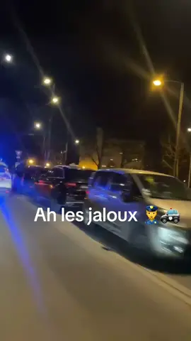 Quand les keuf sont assoiffés des gamos des jeunes 😂😂👮‍♀️👮‍♀️#police#boislabbe#94bois#pov LES JALOUX 😂🚓
