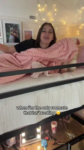 @sophia!! @zoeepiscitello 