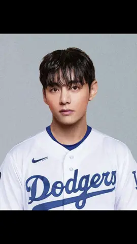 OMG Taehyung gonna look so good in this 😩🔥🔥🔥🔥🔥🔥#bts #방탄소년단 #taehyung #kimtaehyung 