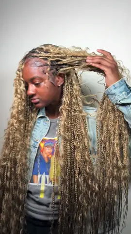 Small boho knotless box braids w/ curly ends ✨  . #fyp #trending #bohostyle 