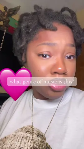 Please tell me Im not the only one. This type of music gives me a headache 🤣🤣 