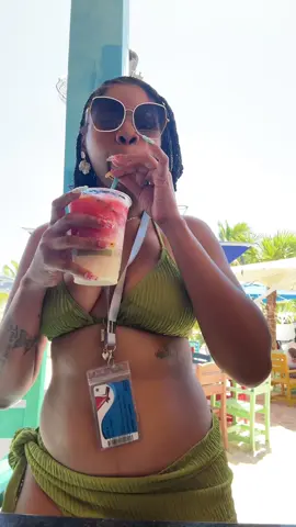 murrrda she roll 💚💃🏽…. #fy #bahamas🇧🇸 